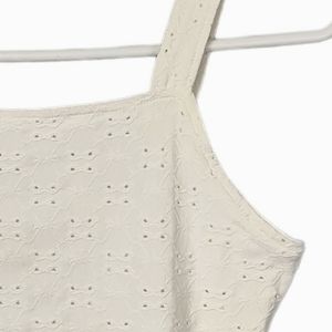 Wallflower White Ivory Eyelet Knit Crop Tank Top Size Med‎ Stretch Embroidery